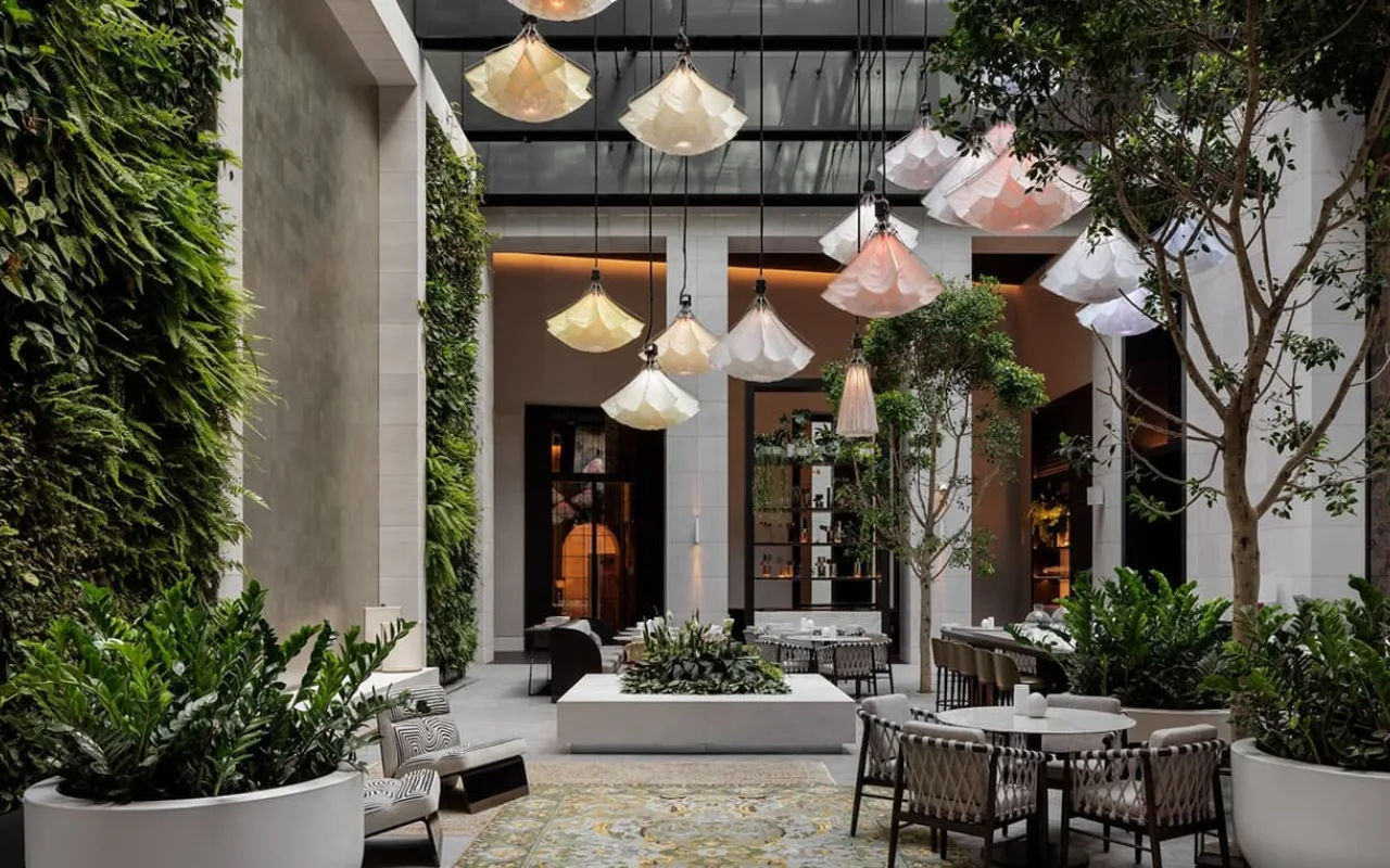 Capella Sydney Dining Aperture 01a