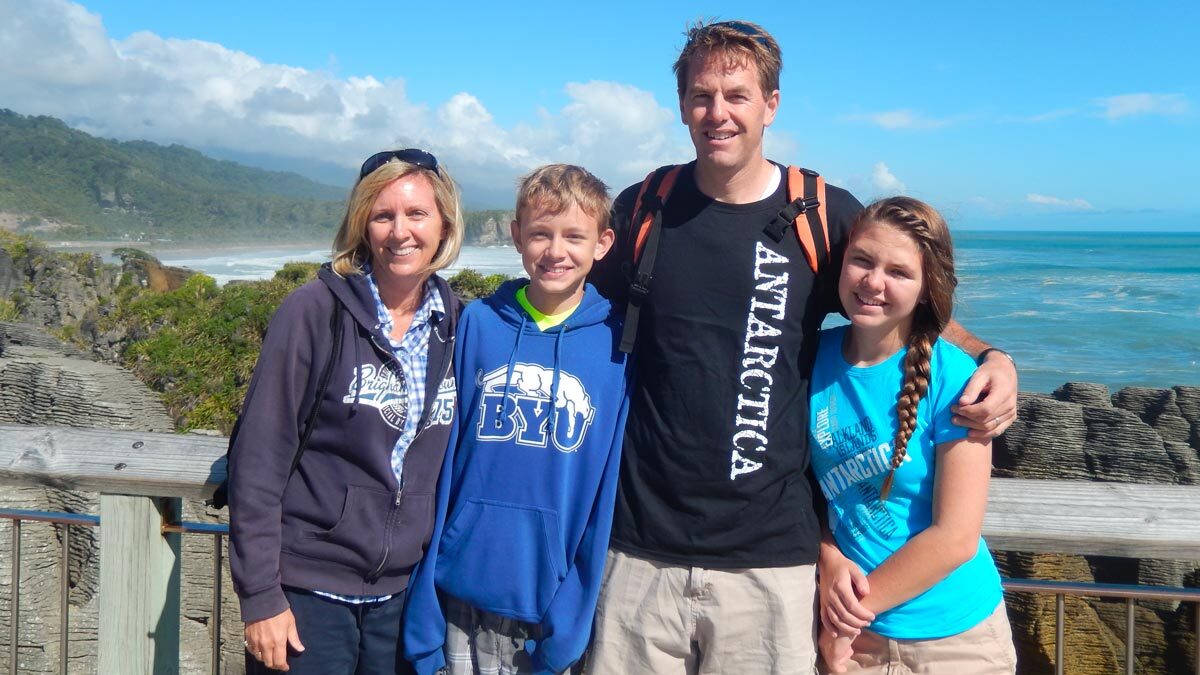 Travel new zealand kids punakaiki